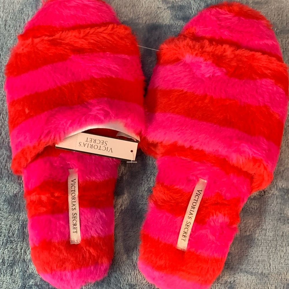 Victoria Secret fluffy slippers